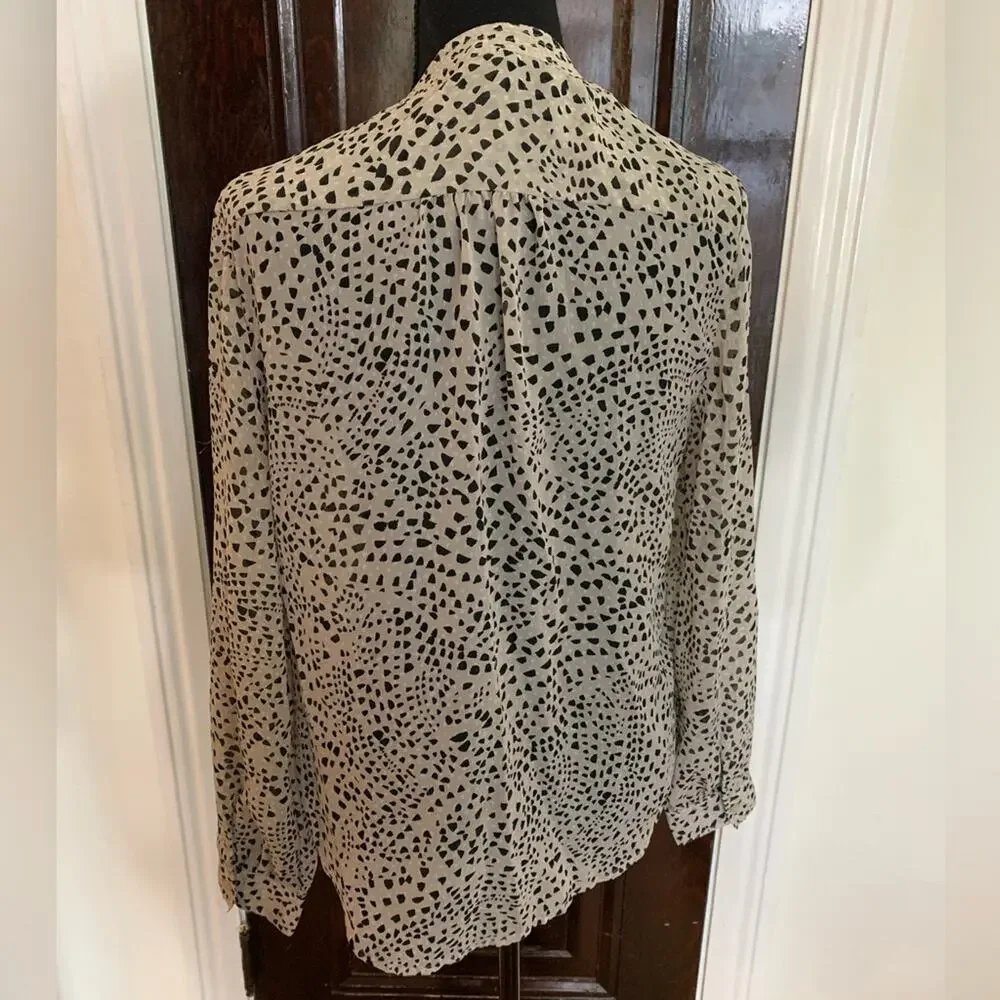 Banana Republic Sheer Popover Blouse Tunic Size Small Beige & Black - Picture 2 of 7